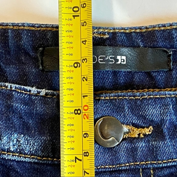 Joe’s Jeans Darla Lightly Denim Shorts - Picture 10 of 10